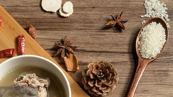 Three nourishing soups that men should drink for spring health preservation