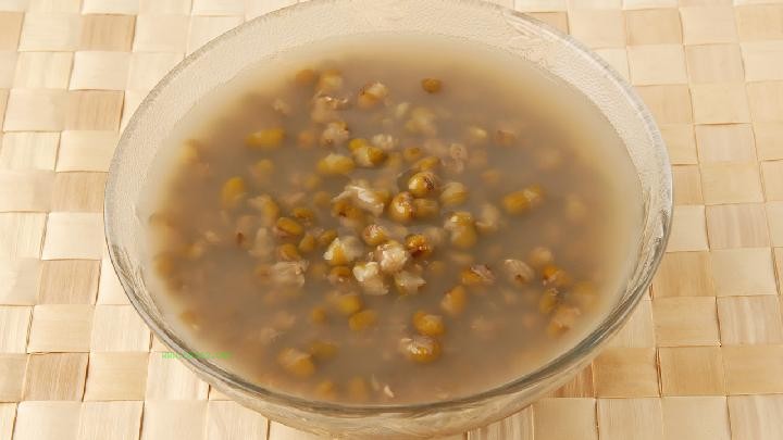 What are the recommended spring slimming soups? 3 super fat burning soups to drink