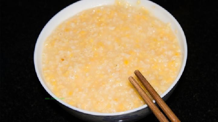 How many health preserving Congee can relieve summer heat and reduce blood pressure in summer? Several health preserving Congee in summer to relieve summer heat and reduce blood pressure