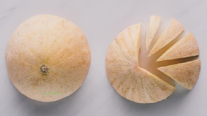 What fruits are good for girls to eat in winter? Three types of fruits are suitable for girls to eat for winter health