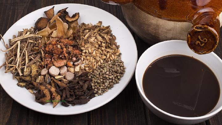 What are the 5 types of spring health soup for dispelling dampness, clearing heat, and strengthening the spleen and stomach