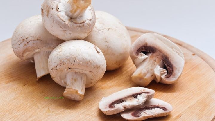 What foods can damage the liver and promote liver fire? 5 recommended dietary adjustment plans