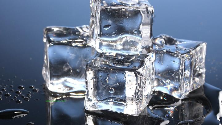 Winter weather is dry, and there is a high incidence of internal fire. Traditional Chinese medicine syndrome differentiation therapy helps to treat the four types of internal fire