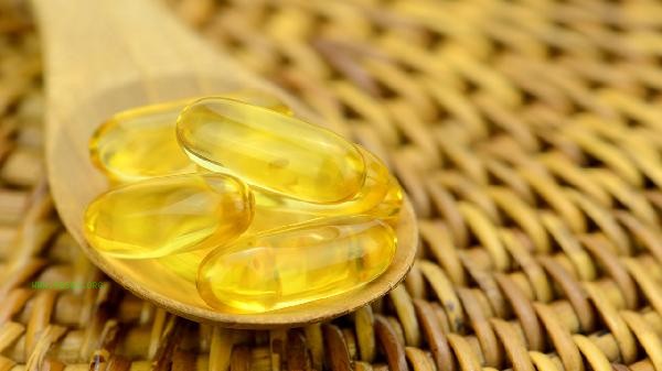 How much vitamin C does the human body need to supplement every day