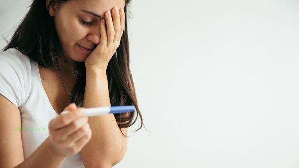 Does pregnant women taking vitamin D2 have an impact on the fetus