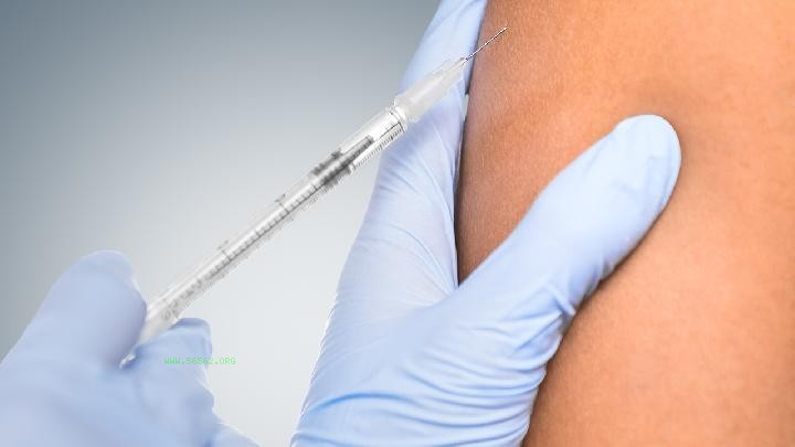 Do I need to have a skin test before I take the booster shot of COVID-19 vaccine? What should I do before I take the third shot of COVID-19 vaccine