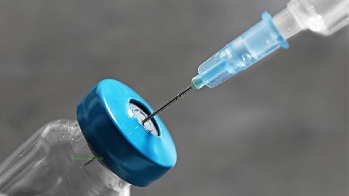 What precautions should be taken after the second injection of COVID-19? Are there any COVID-19 vaccines that have greater response to the second injection