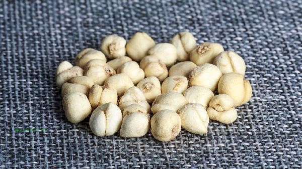 Is Chuanbei powder still effective after being stored for a year