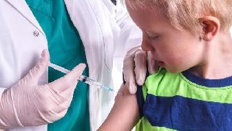 Can I get a COVID-19 booster needle 12 hours after drinking beer
