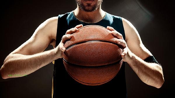 How much weight will I lose by playing basketball every day for a month