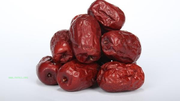 What red dates are the best and sweetest to eat