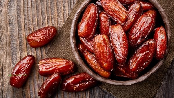 What kind of red dates are good to buy