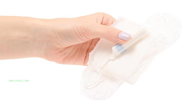What is the reason for blood clots during long menstrual periods
