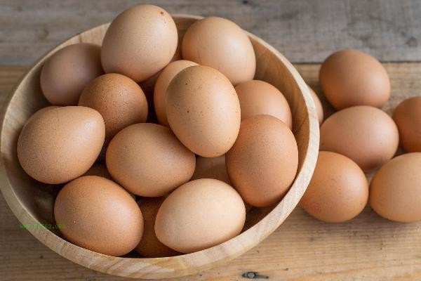 What is the temperature for storing eggs