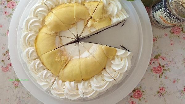 How to heat the cake in the refrigerator