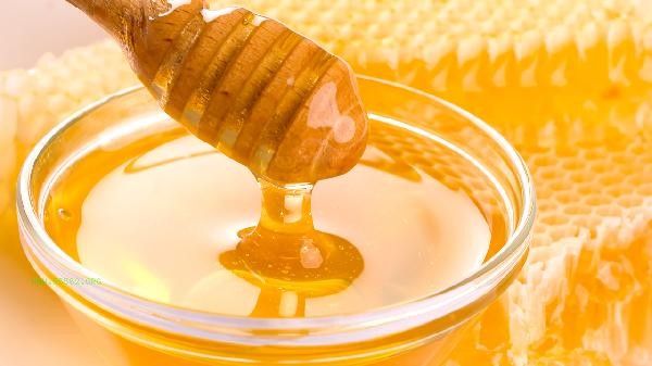 How to distinguish between genuine and fake honey