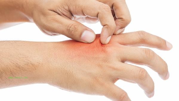 How to remove mold stains from moldy skin