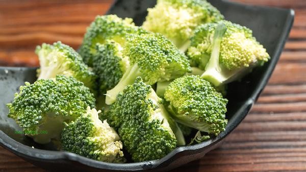 How much broccoli is suitable for a day of fitness
