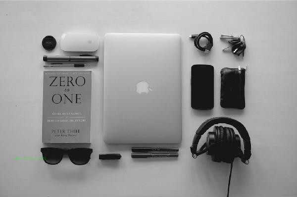The fastest way to grow: being with people who work hard to earn money