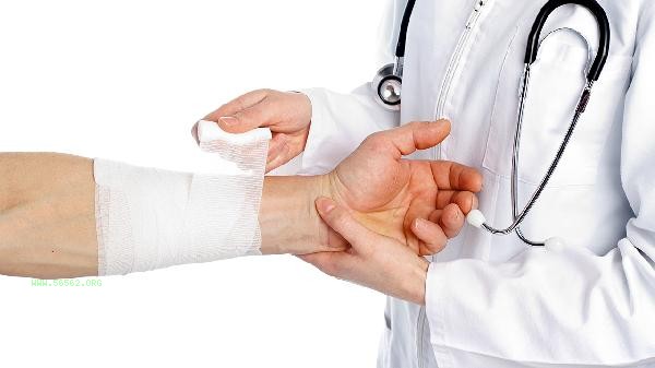 How much is the approximate cost of an arm liposuction surgery