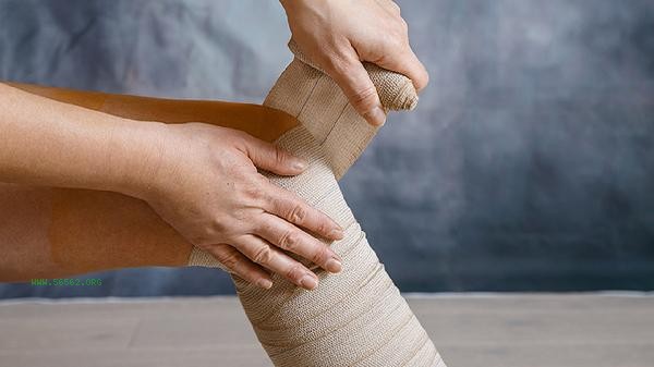 How much does it cost to have a thigh and buttocks liposuction