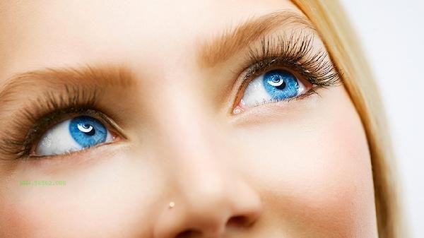 How much does it cost to remove fat from swollen eye blisters
