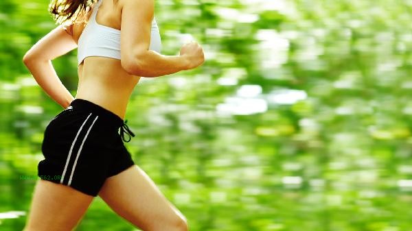 What is the most suitable clothing for winter running