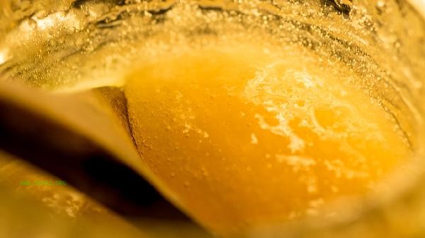 Is it good to drink honey water and run on an empty stomach in the morning