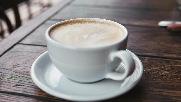 Can drinking black coffee before exercise help with weight loss