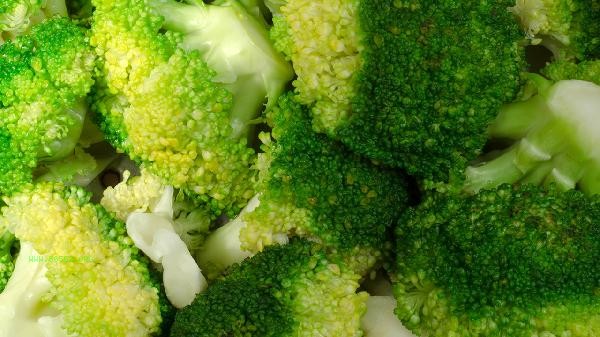 How much broccoli is recommended for a day of fitness