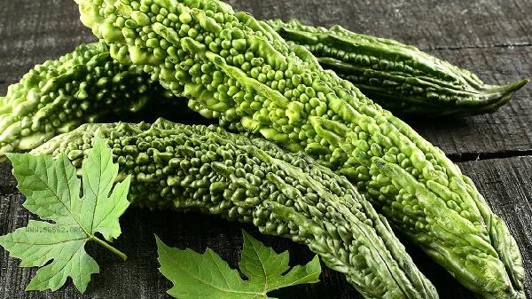 How to stir fry bitter melon without bitterness and delicious