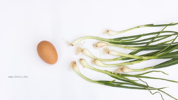 Is it because eggs are not fresh that they are difficult to shell