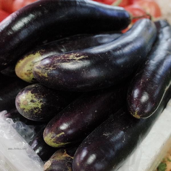 How to stew eggplants without blackening