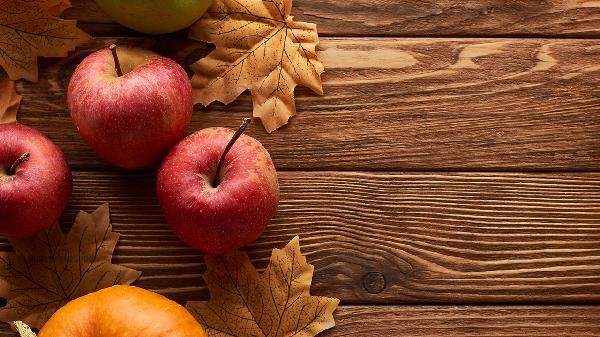 Cut the apple open for a few minutes and it will change color