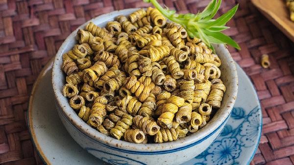 Who cannot eat Dendrobium officinale