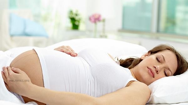 What foods should pregnant women not eat