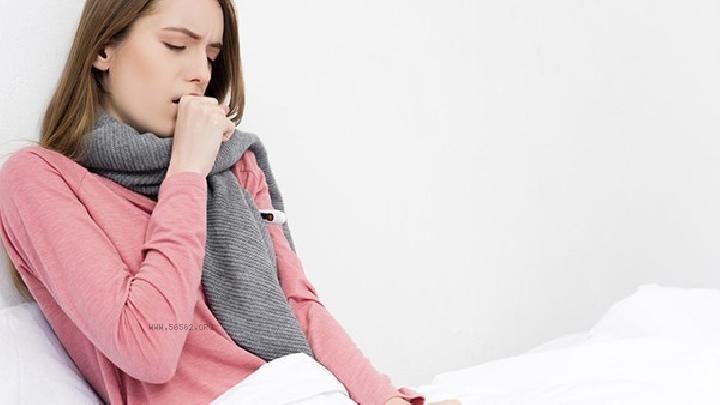 Why does the lower abdomen gain weight before menstruation