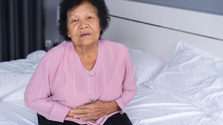 What are the reasons for obesity and summarize the common causes of obesity in daily life