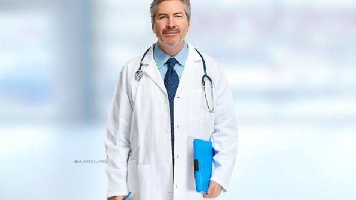 How to remove the black spine skin of overweight people