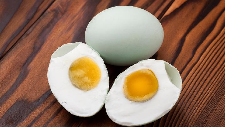 Are Salted duck egg high in calories