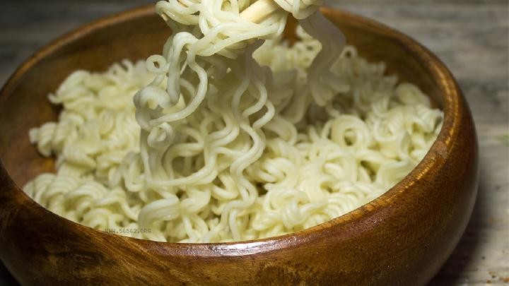 The heat of a bowl of instant noodles