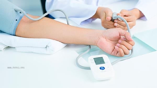 Is it accurate to measure blood pressure while hungry