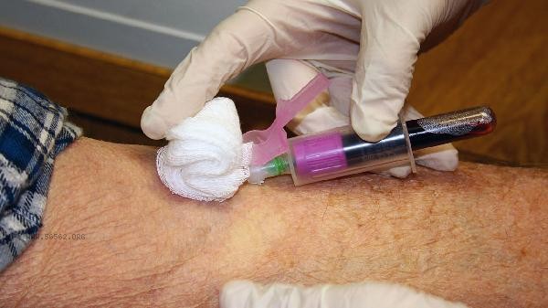 What tea can lower blood pressure and blood lipids