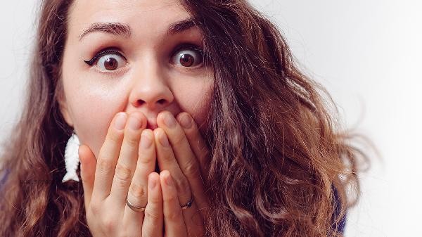 What are the symptoms of panic disorder? Early symptoms of panic disorder