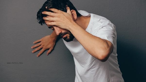 A full-time wife in the eyes of men