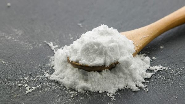 What is the difference between baking soda and soda ash