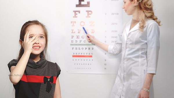 Is it important for babies to have insufficient reserve of vision and farsightedness during physical examinations