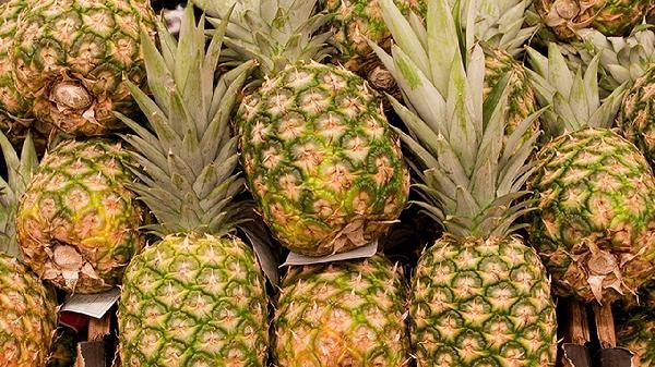 A pineapple soaked in a few spoons of salt