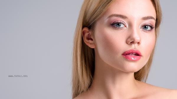 Why are some women always cherished by men? The answer lies in these three points