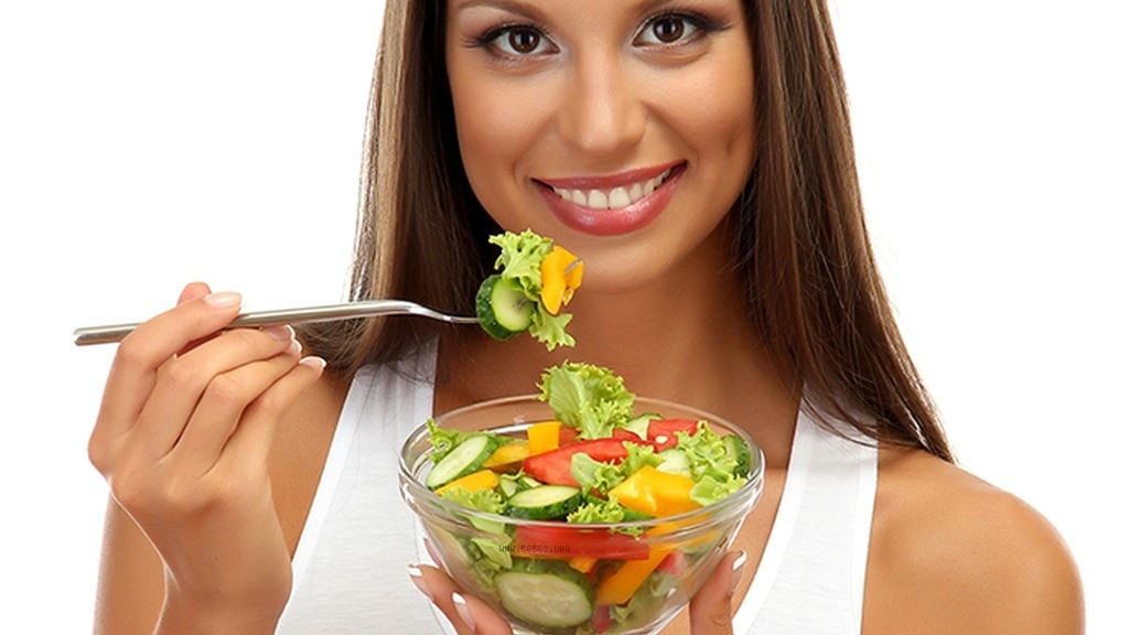 She only eats sweet potatoes for dinner every day, and six months later her figure has turned into this